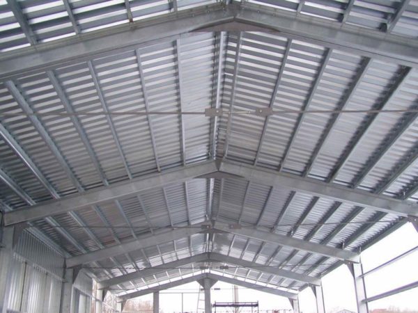 Metallist talad on kokkupandavate angaaride peamine konstruktsioonielement Metallist talad on kokkupandavate angaaride peamine konstruktsioonielement